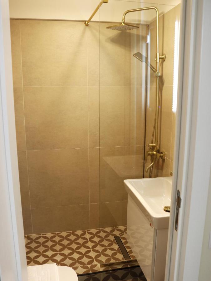 Mina City Center Apartment Amzei Bucharest Exterior photo